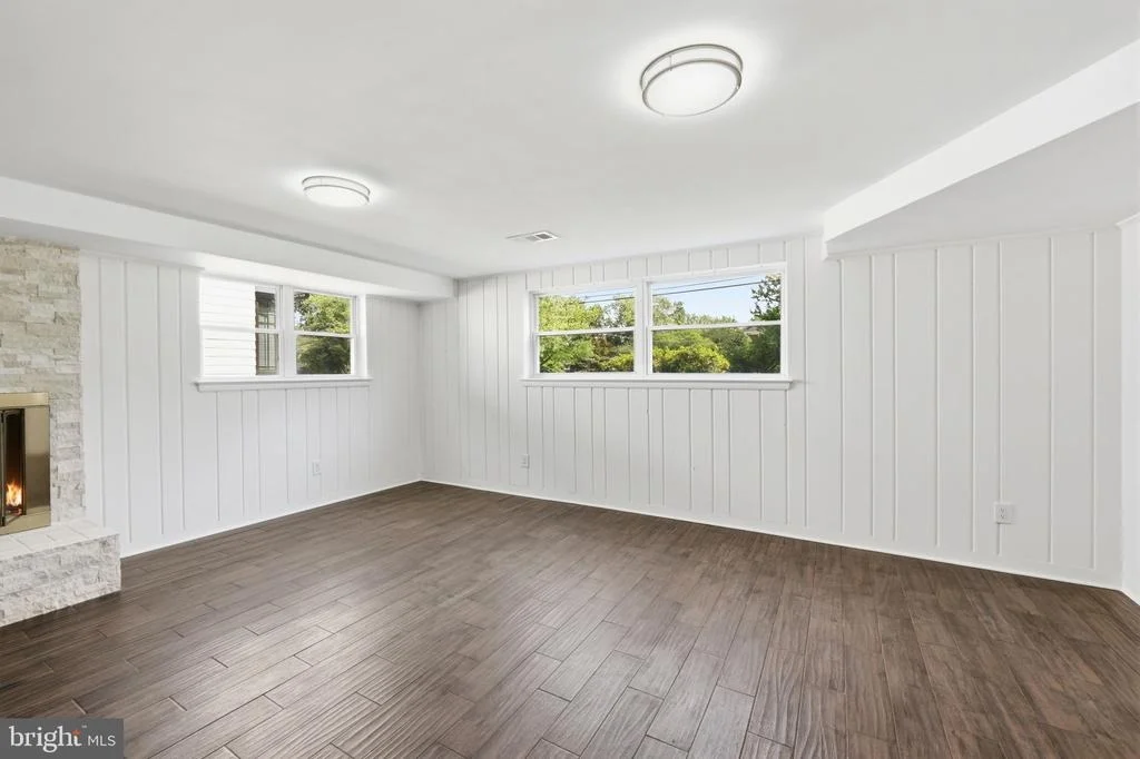 Photo of 9831 SINGLETON DRIVE