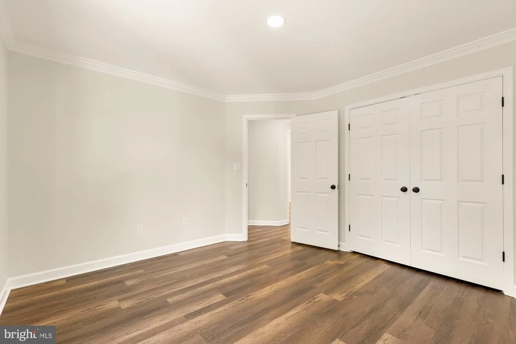Photo of 1505 SPRING VALE AVENUE