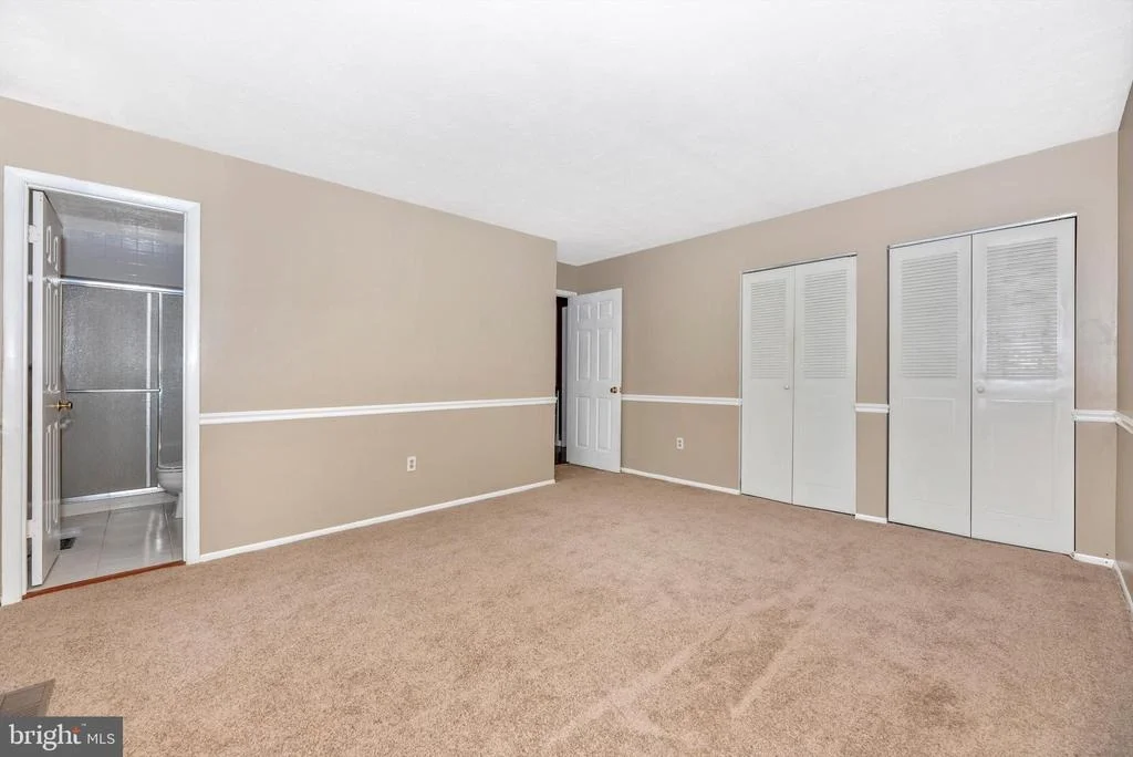 Photo of 484 HILLCREST DRIVE