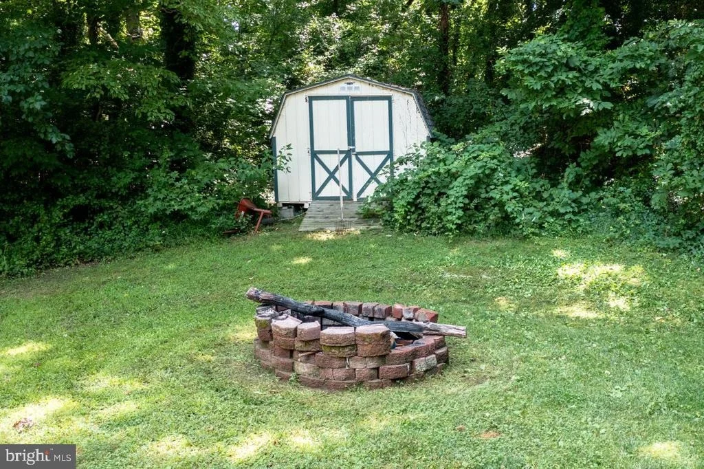 Photo of 2125 OAK ROAD