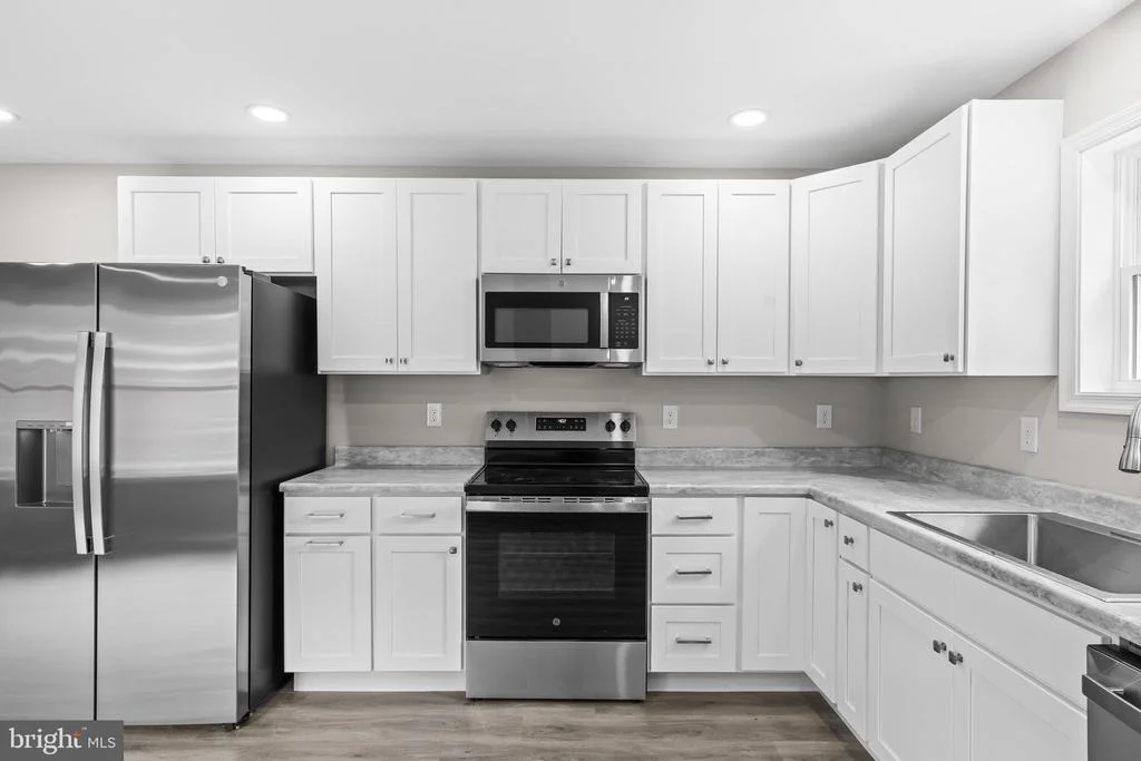 Photo of 518 W 7TH STREET