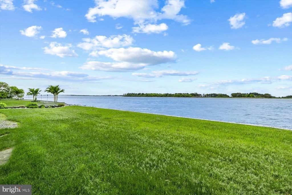 Photo of 35 INLET VIEW COURT