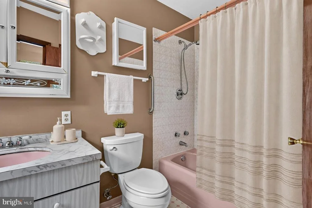Photo of 1098 MAGOTHY CIRCLE