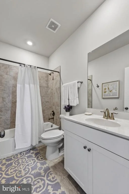 Photo of 322 LEHIGH DRIVE
