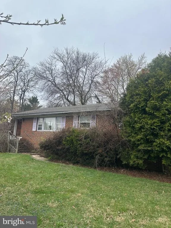 Photo of 9126 GRANT AVENUE