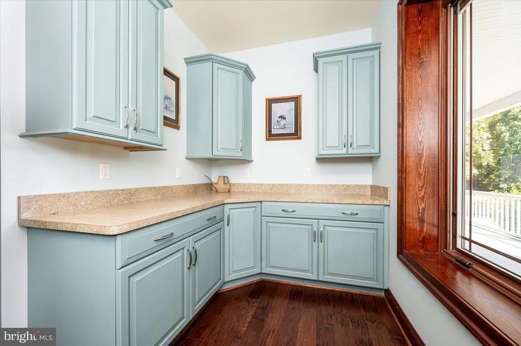Photo of 6675 MARSHALL ROAD
