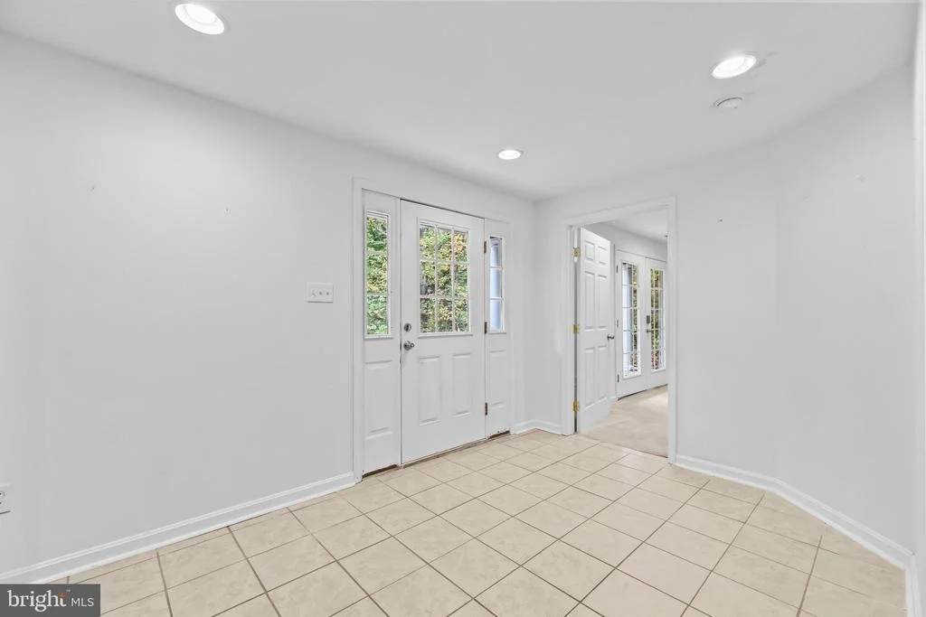 Photo of 8008 WASHINGTON DRIVE