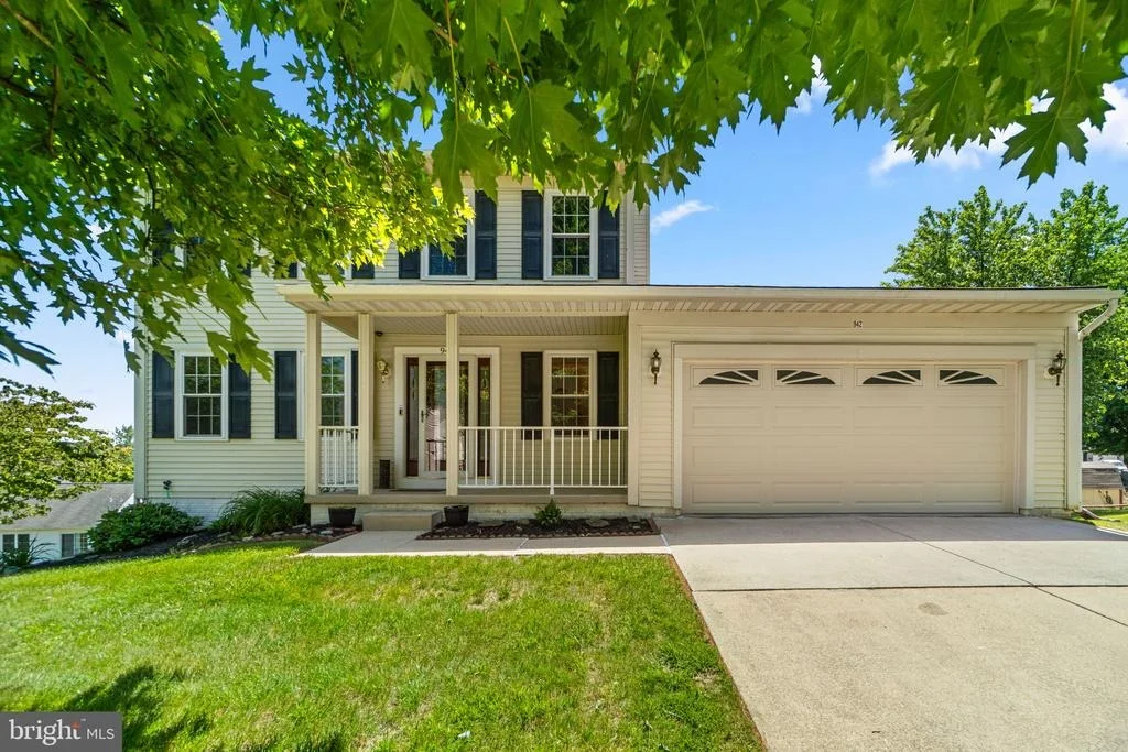 Photo of 942 LITCHFIELD CIRCLE