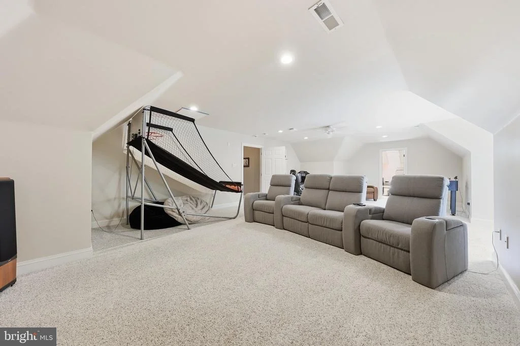 Photo of 9706 REDAMAR DRIVE