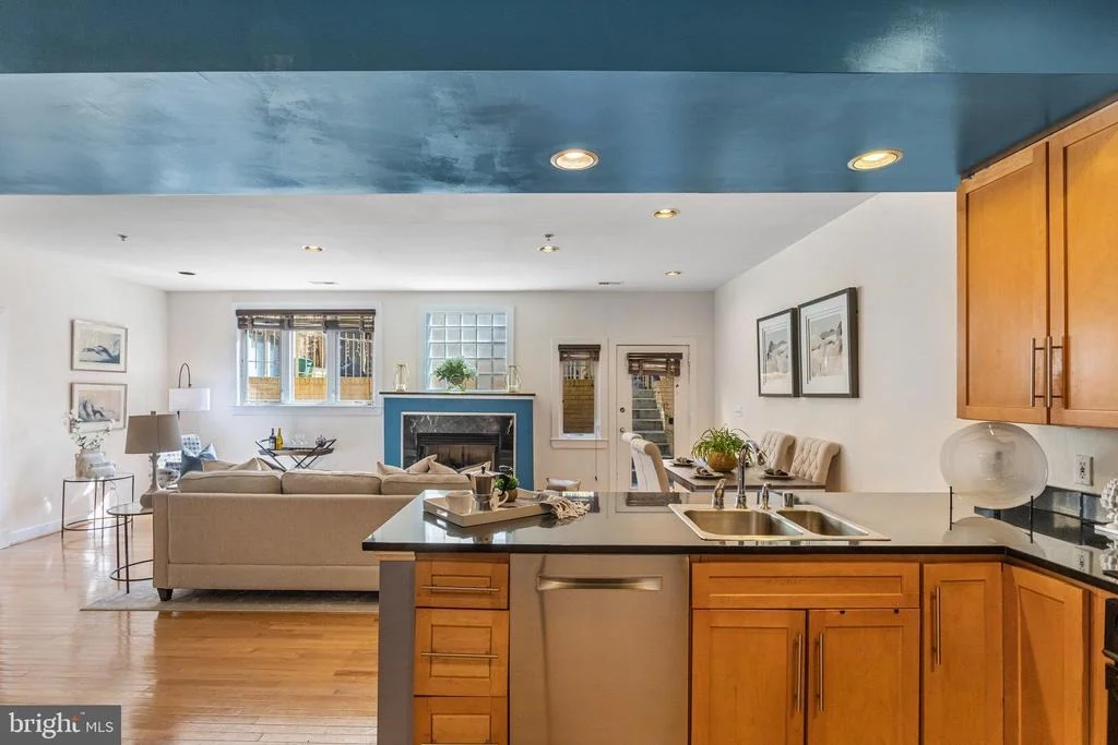 Photo of Unit 3 at 2363 CHAMPLAIN STREET NW