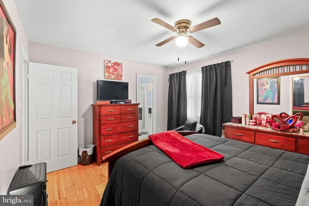 Photo of 5210 VIENNA DRIVE