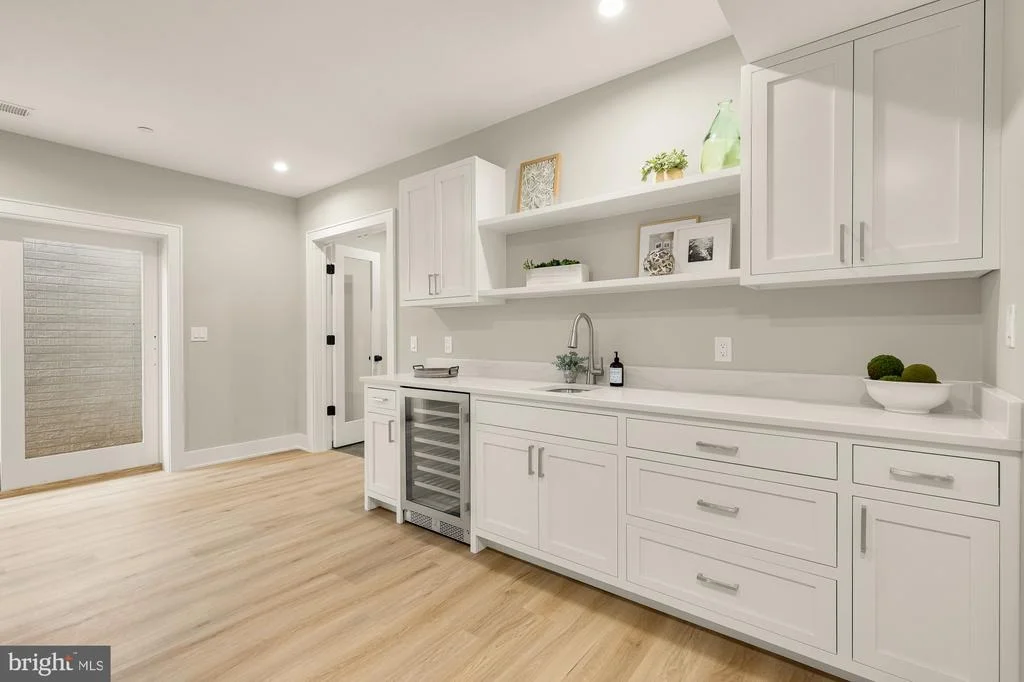 Photo of 9508 FOREST ROAD