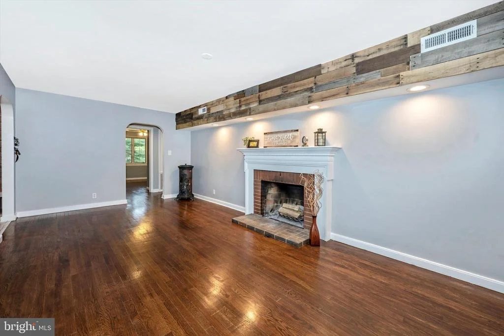 Photo of 1202 FAIRVIEW AVENUE