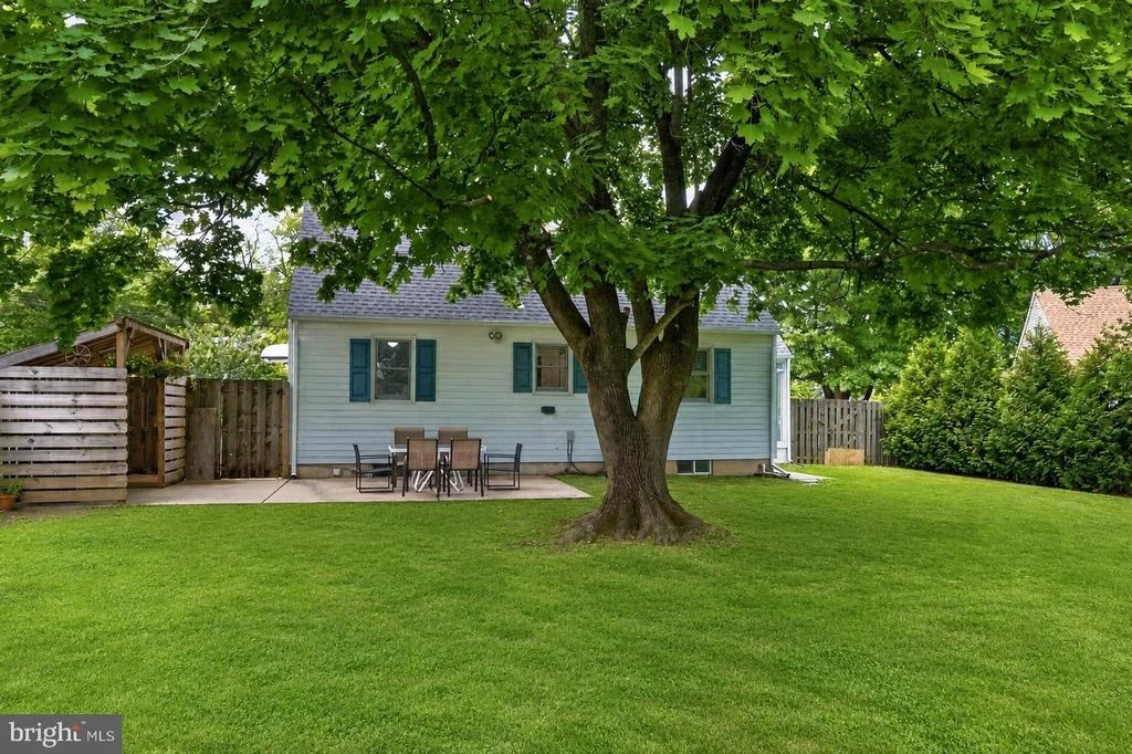 Photo of 148 EVERGREEN STREET