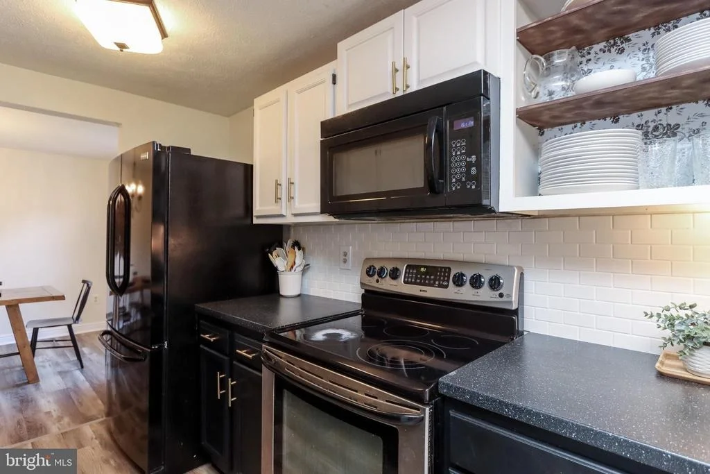 Photo of 4400 AGATE COURT