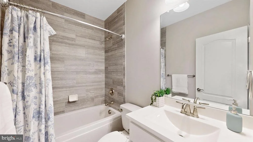 Photo of 26 BEACON CIRCLE