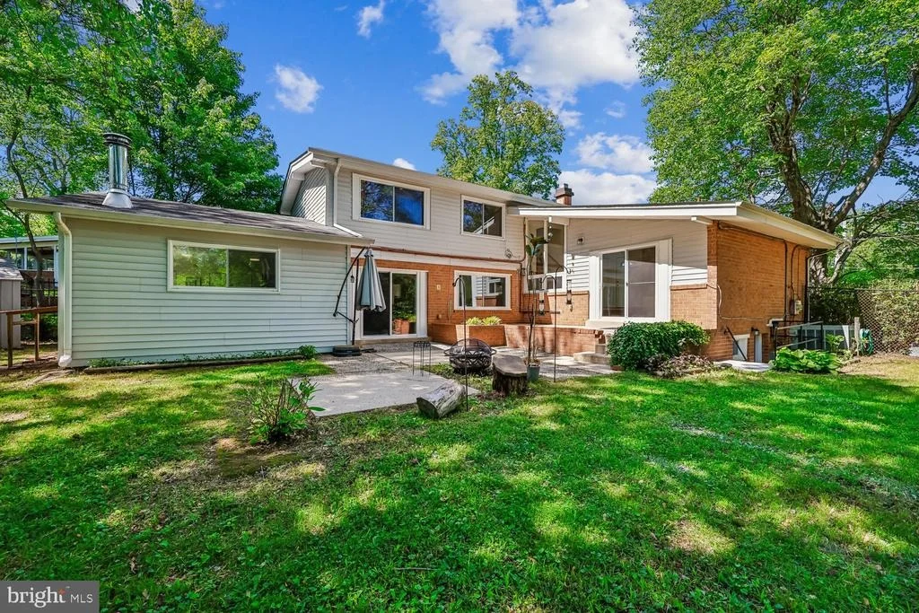 Photo of 300 GILSAN COURT