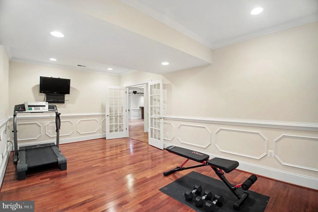 Photo of 5985 SAINT CATHERINES LANE