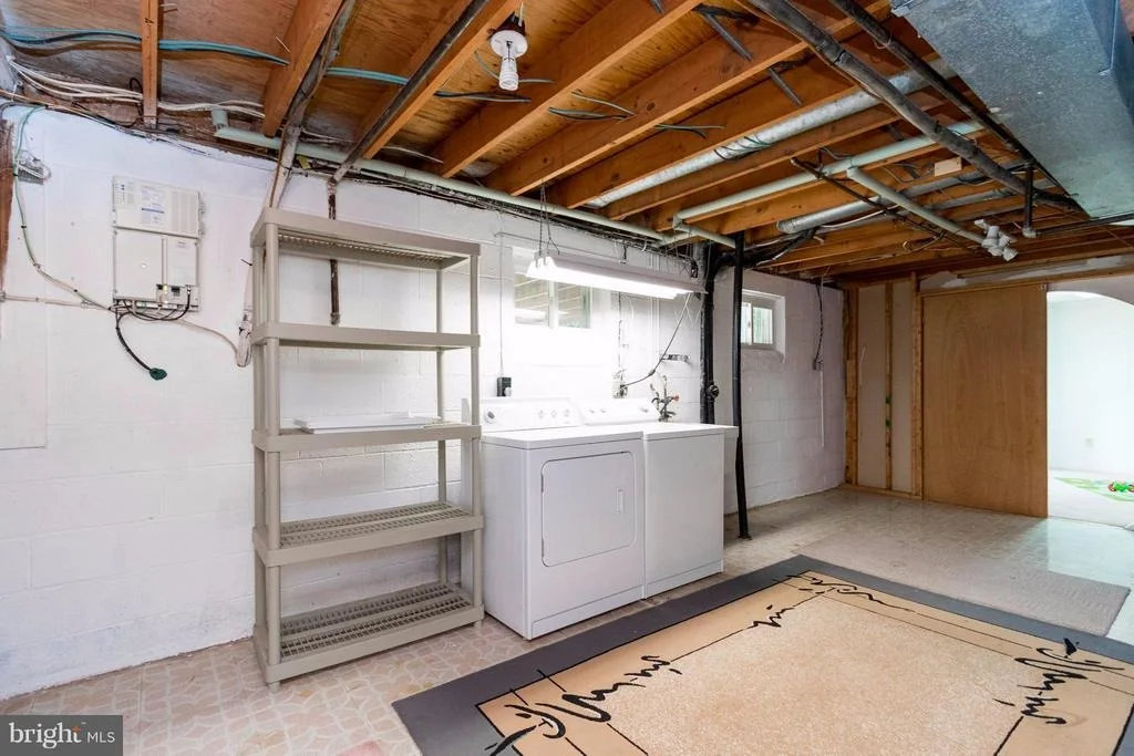 Photo of 9609 PODIUM DRIVE