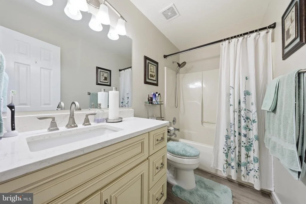 Photo of 5679 BARBERRY COURT