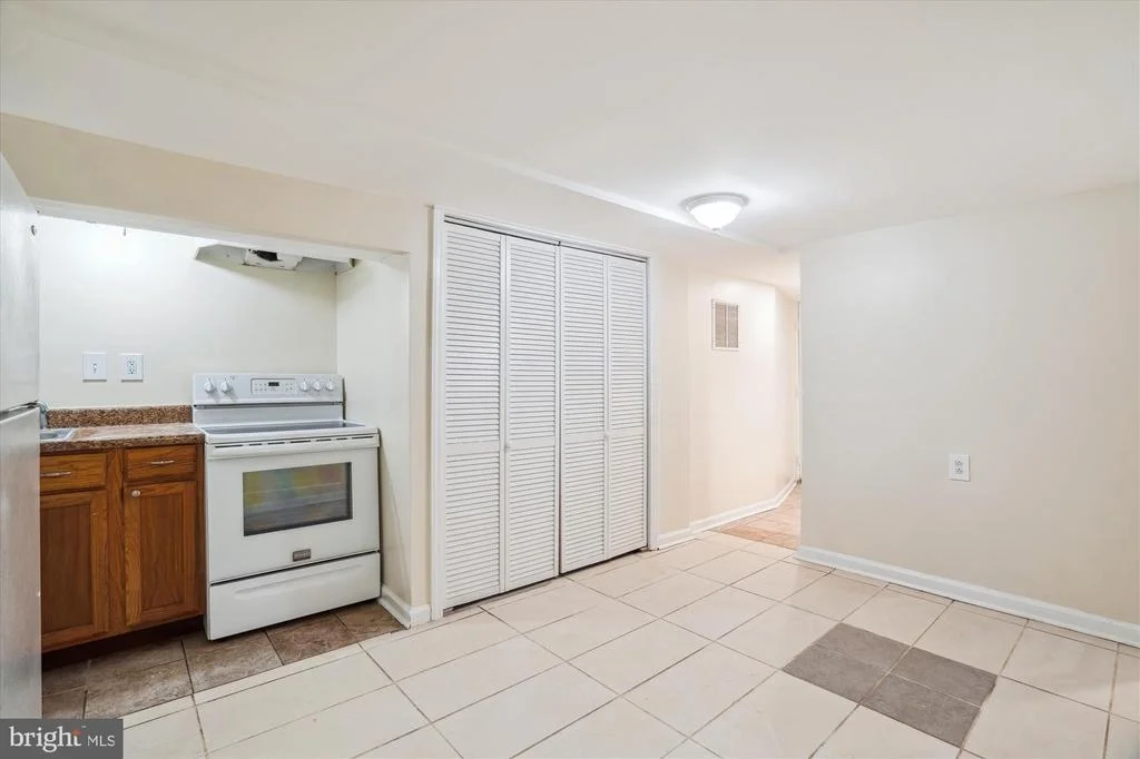 Photo of 9121 LANHAM SEVERN ROAD