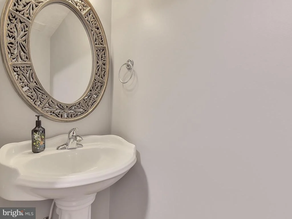 Photo of 620 ANGELWING LANE