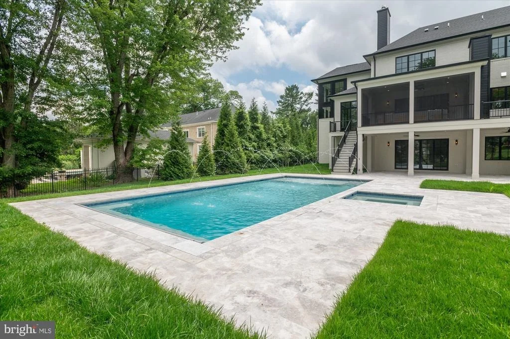 Photo of 8912 GALLANT GREEN DRIVE