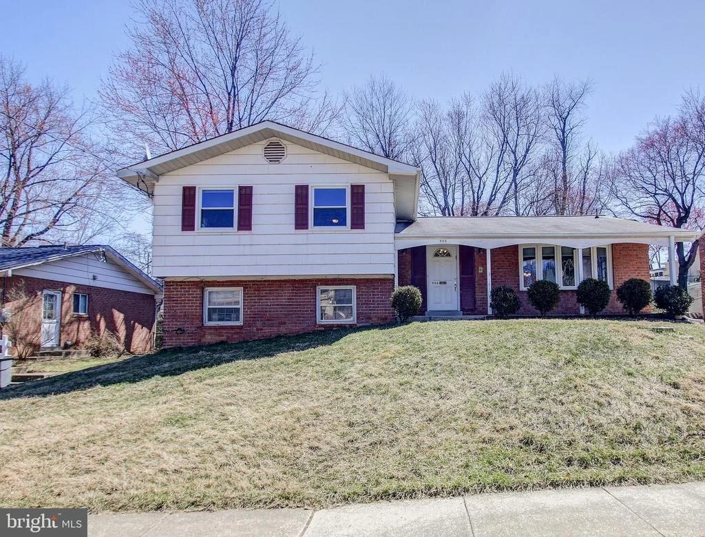 Photo of 906 LAMBERTON DRIVE