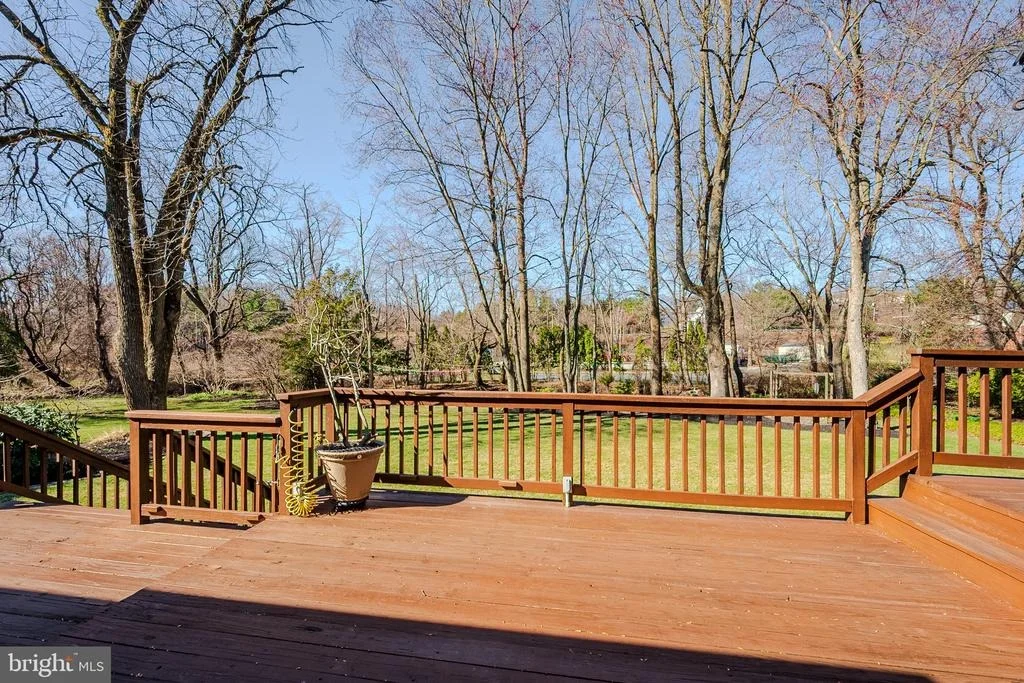 Photo of 612 HYDE RUN DRIVE