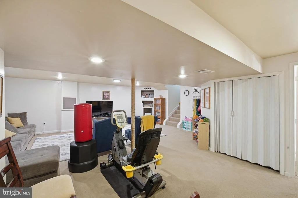 Photo of 15108 CENTERGATE DRIVE