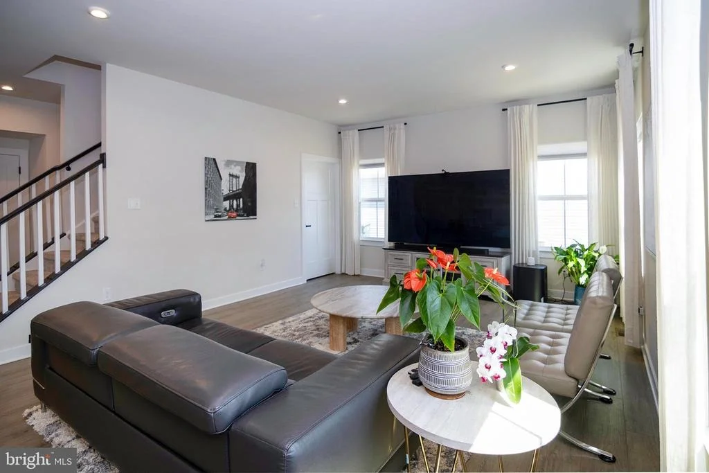 Photo of 17 SEQUOIA COURT