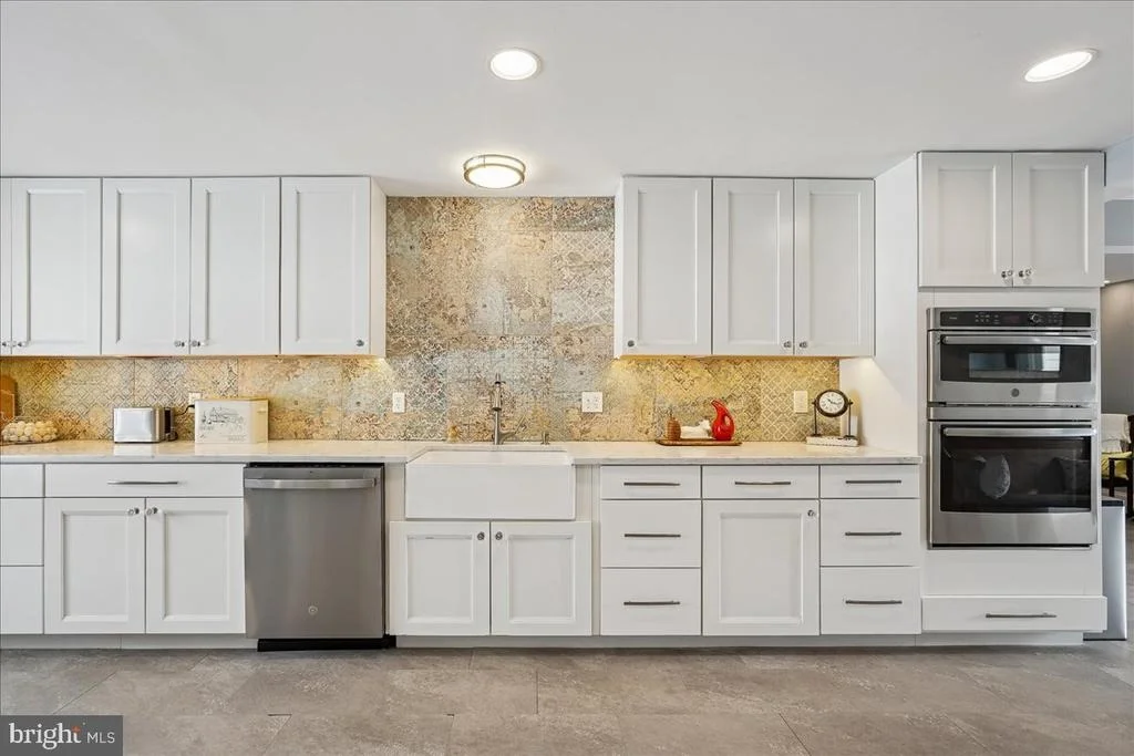 Photo of 9500 HOLSEY ROAD