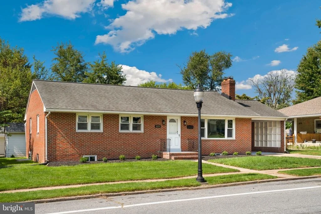 Photo of 615 TANEY AVENUE