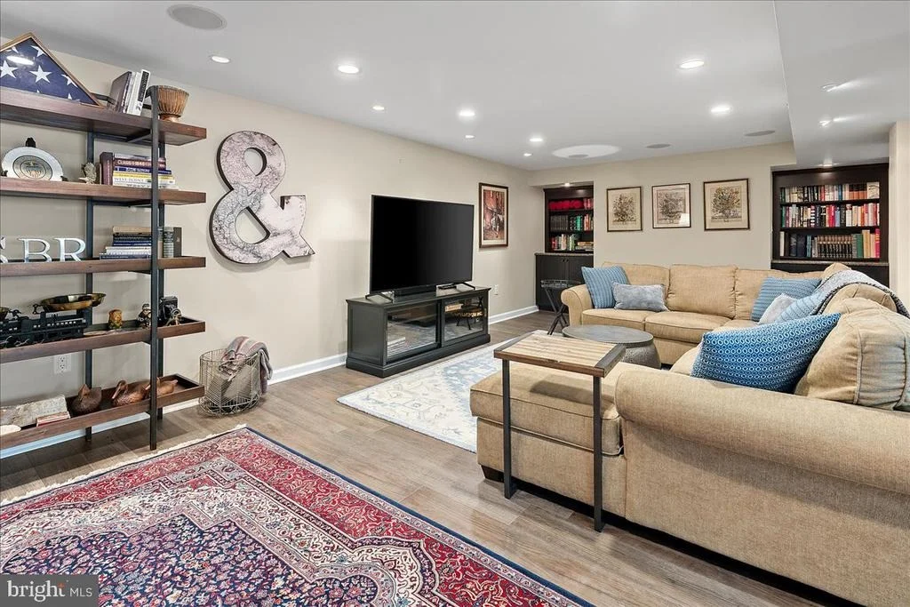 Photo of 4429 NEPTUNE DRIVE