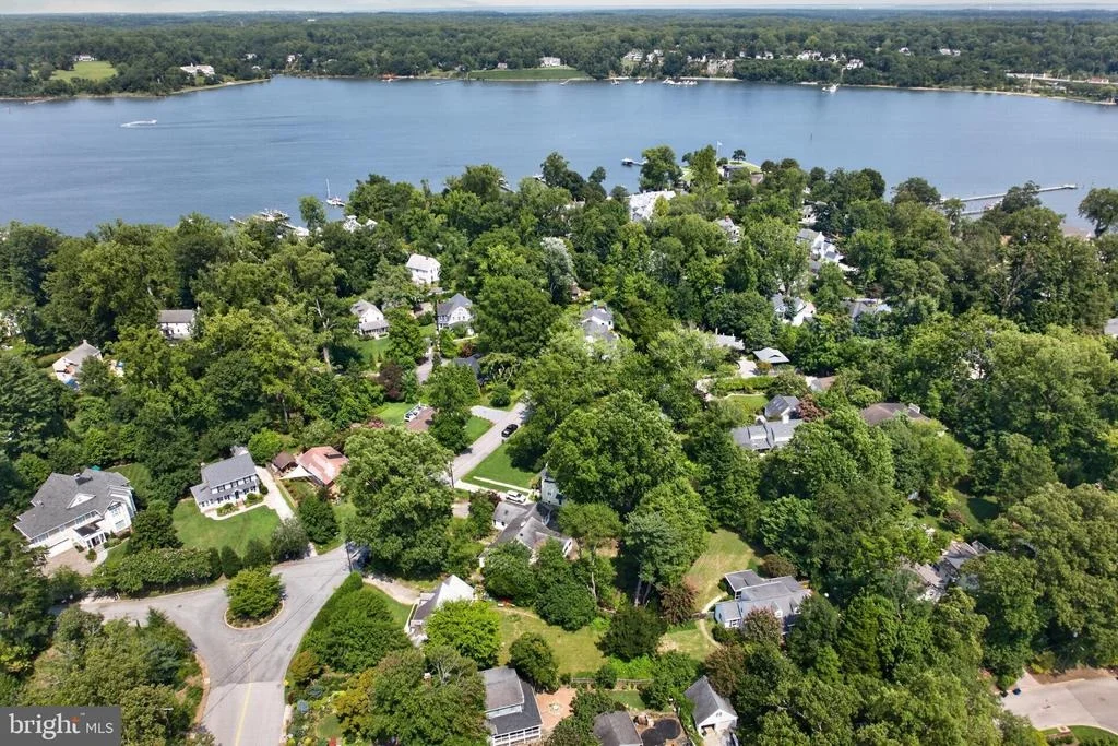 Photo of 111 WARDOUR DRIVE