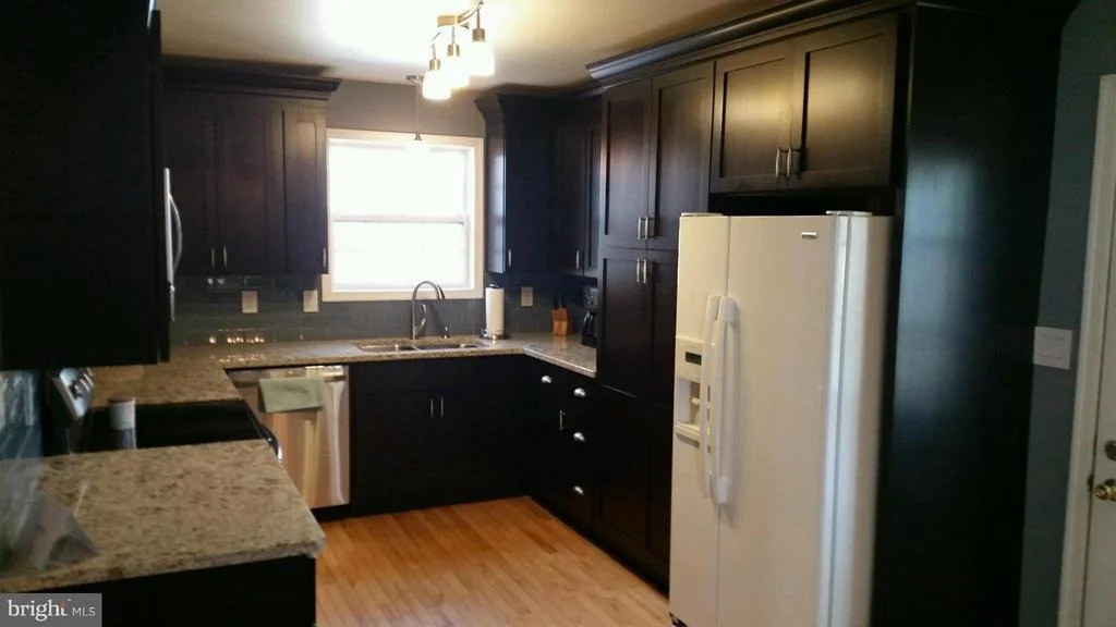 Photo of 550 BAY VIEW
