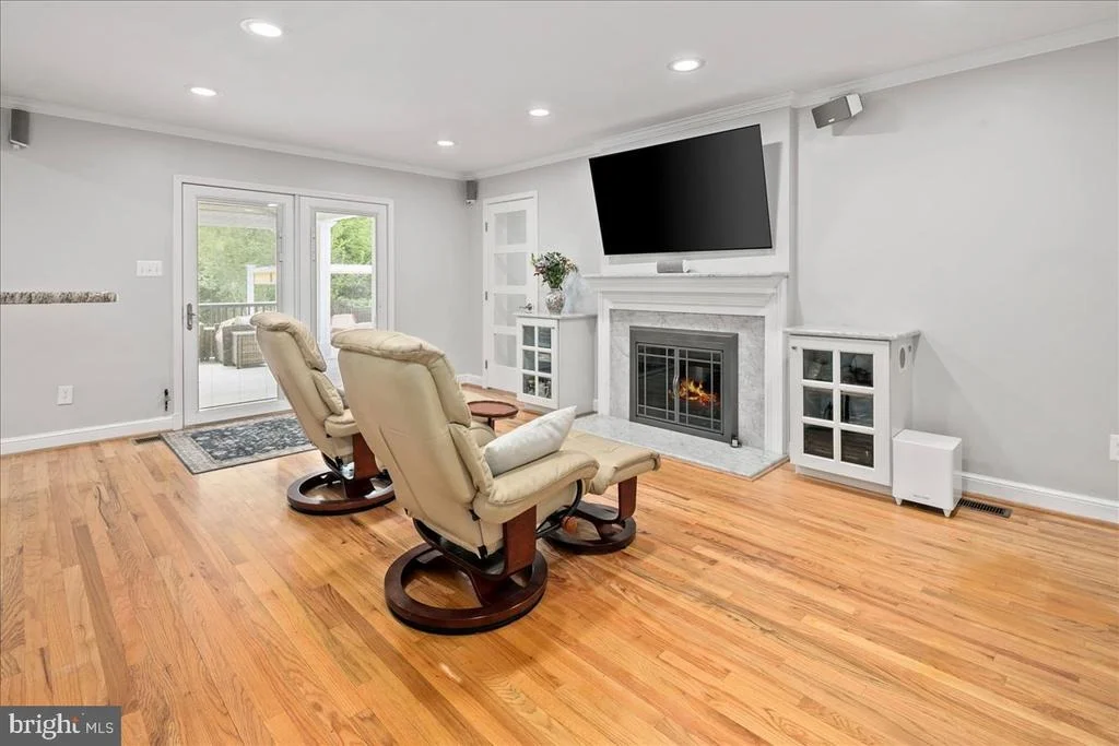Photo of 9426 MOUNT VERNON CIRCLE