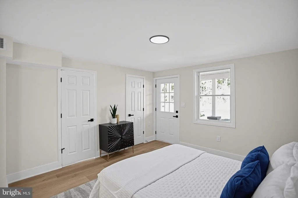 Photo of 6740 SUMERDUCK ROAD