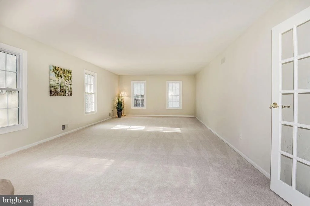 Photo of 11933 RIDERS LANE