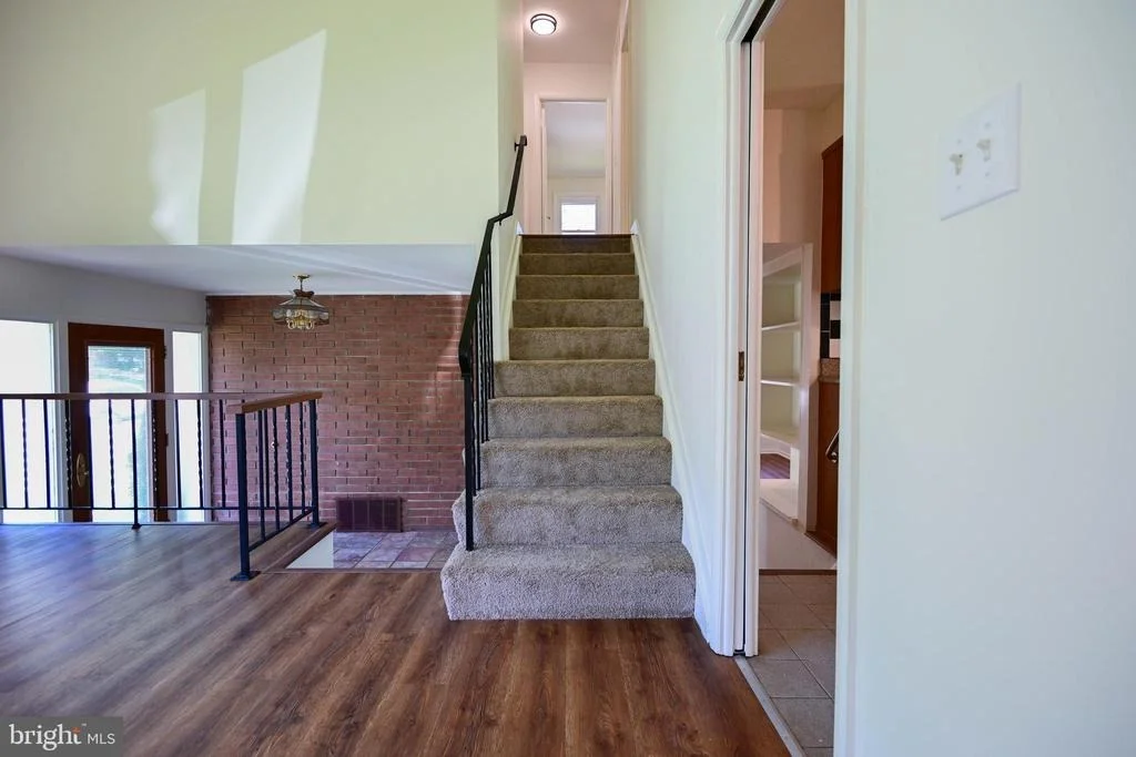 Photo of 916 BEAVERBANK CIRCLE