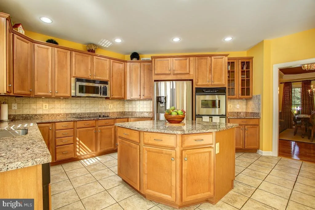 Photo of 6 GLEN EAGLES COURT