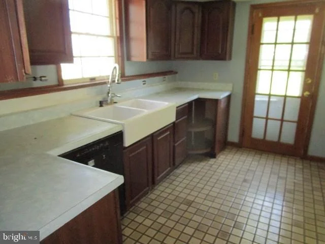 Photo of 214 BROAD STREET