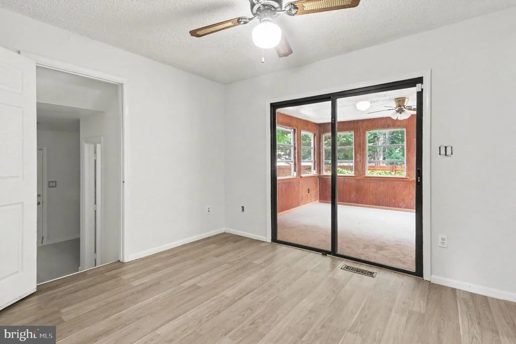 Photo of 737 FOX CHASE CIRCLE