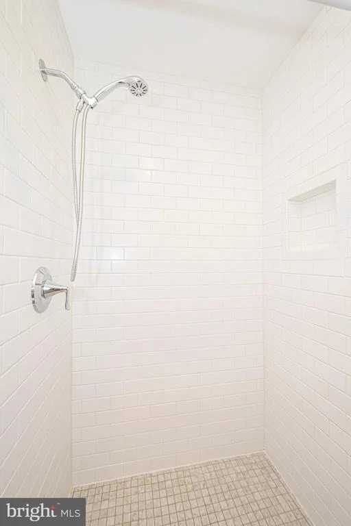 Photo of 508 LAKE DRIVE