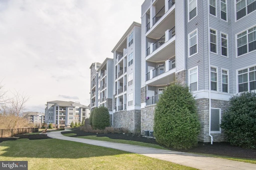 Photo of Unit 310 at 2900 STONE CLIFF DRIVE