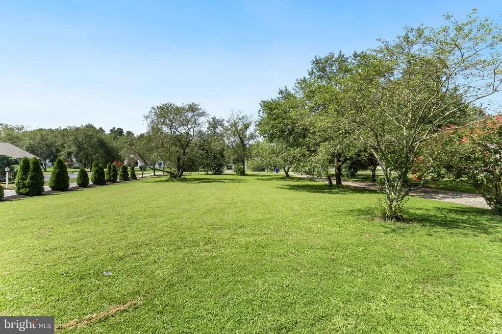 Photo of 33015 FOREST KNOLL DRIVE