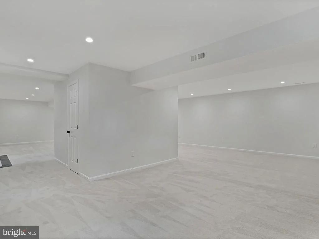 Photo of 8205 GOODHURST DRIVE