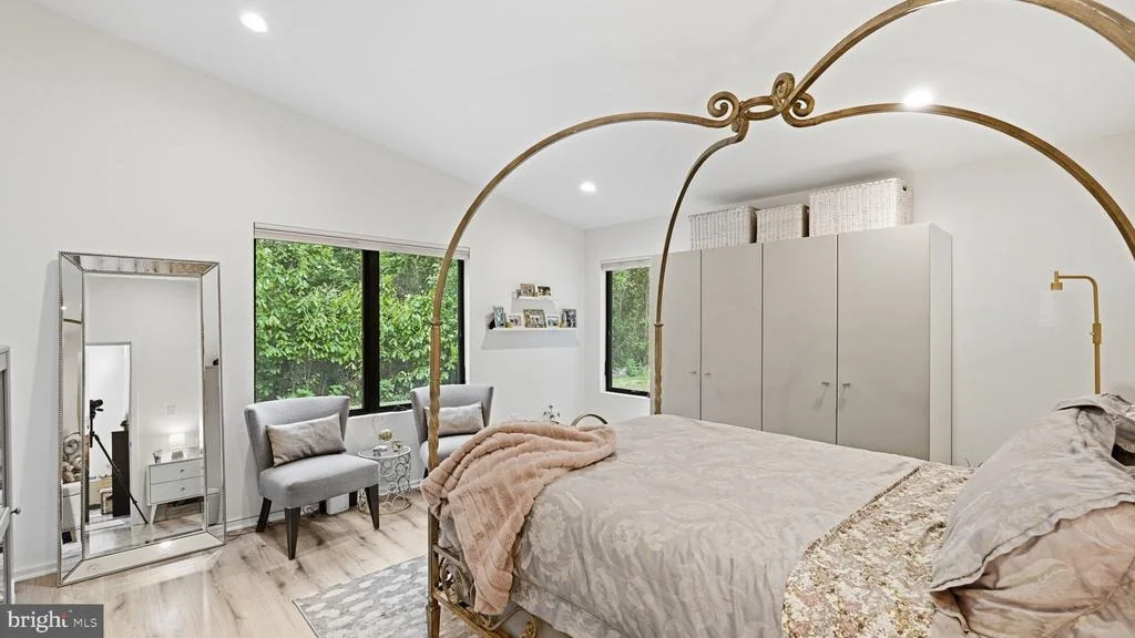 Photo of 326 HAULOVER CIRCLE