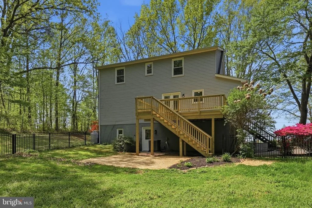 Photo of 3229 COLVIN ROAD