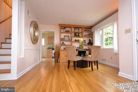 Photo of 804 COMMONWEALTH AVENUE